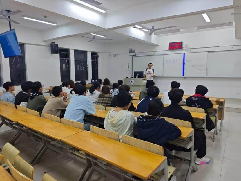 会议室里的人们AI 生成的内容可能不正确。