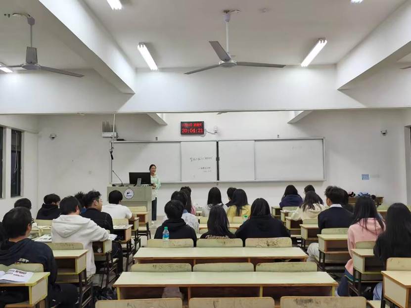 会议室里的人们AI 生成的内容可能不正确。