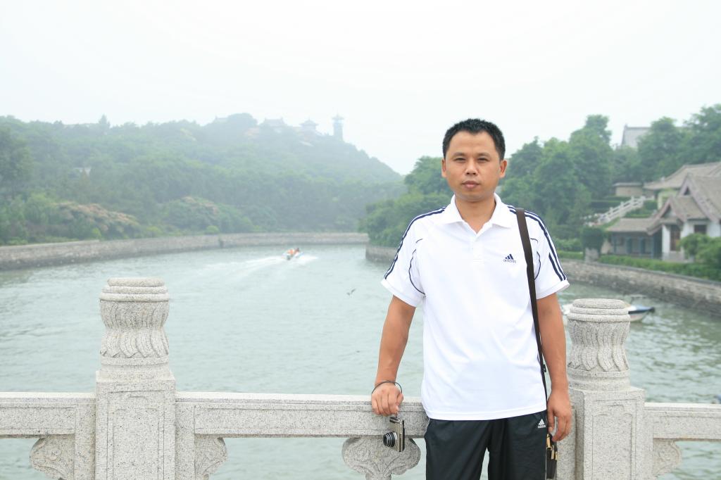 殷侠  教授